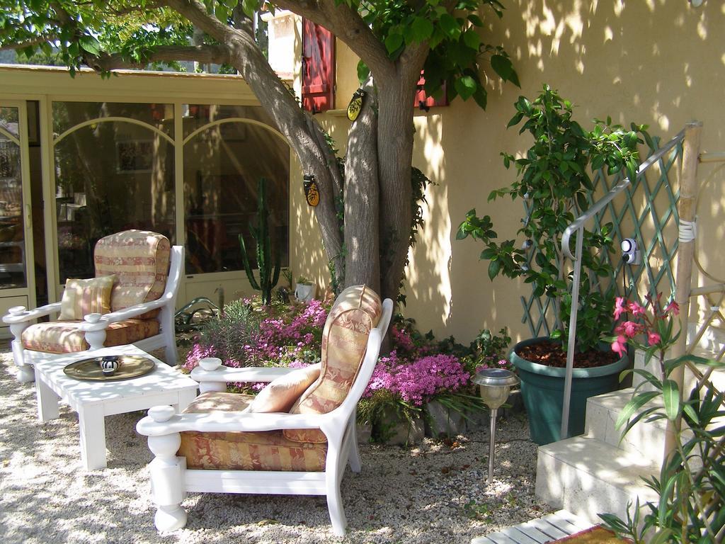 Frühstückspension Le Clos Des Cigales 2*